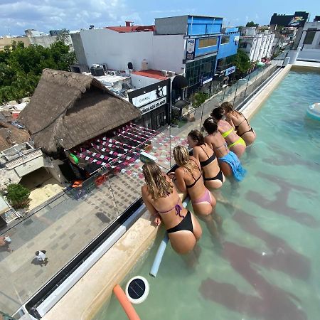 Why Not Rooftop Party Hostel Playa del Carmen Exterior foto